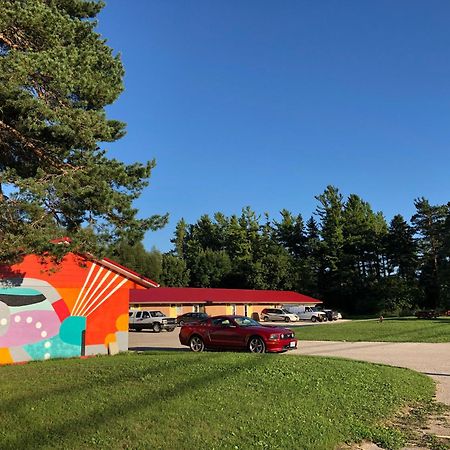 Top Notch Motel Wiarton Extérieur photo